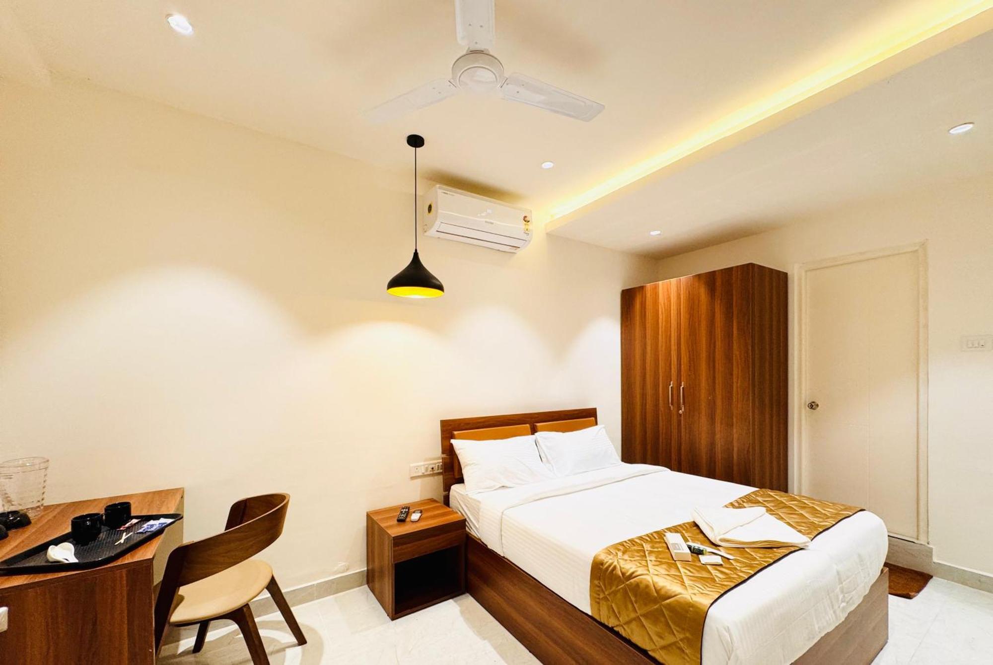 Hotel Star Avenue - Indiranagar Bengalúr Exteriér fotografie